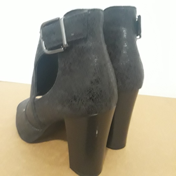 Booties - Picture 4 of 4